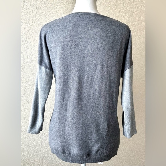 Banana Republic Gray Crew Neck Sweater Versatile Knit - Picture 2 of 6